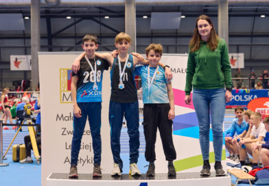 21.02.26r. Halowe Mistrzostwa Małopolski – 14 medali dla naszej ekipy!